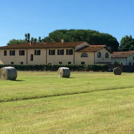 Podere Magnolia Holiday home Pisa